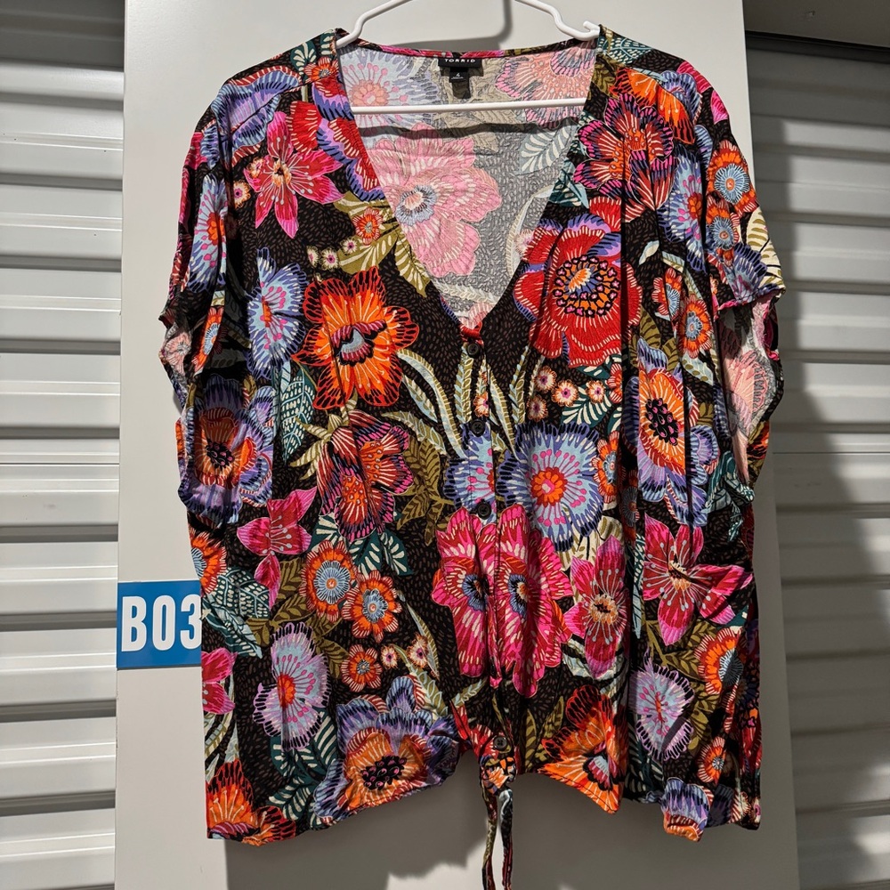 Torrid Flutter Sleeve Red and Orange Blouse with Tie Front